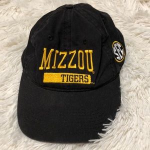 4/$15 mizzou hat